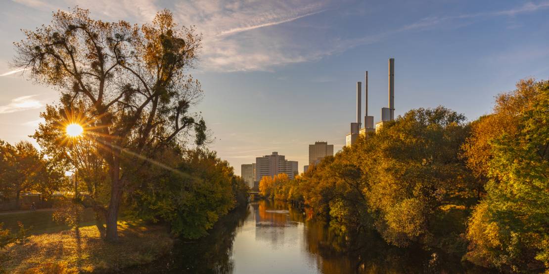 Ihmezentrum und die drei warmen Brüder im Herbst