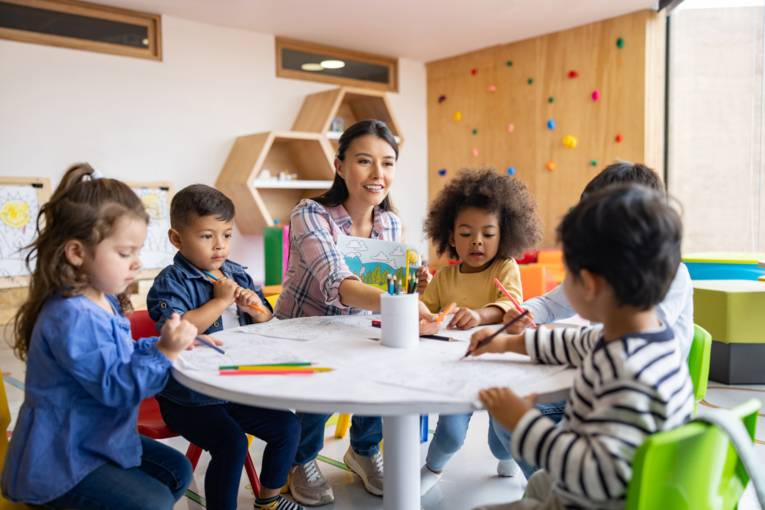 Kindergruppe im Kindergarten